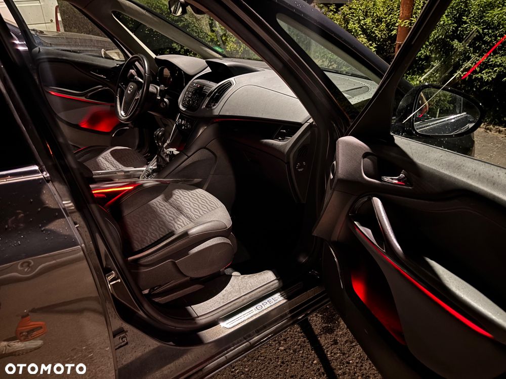 Opel Zafira 2.0 CDTI Cosmo EcoFLEX S&S - 11