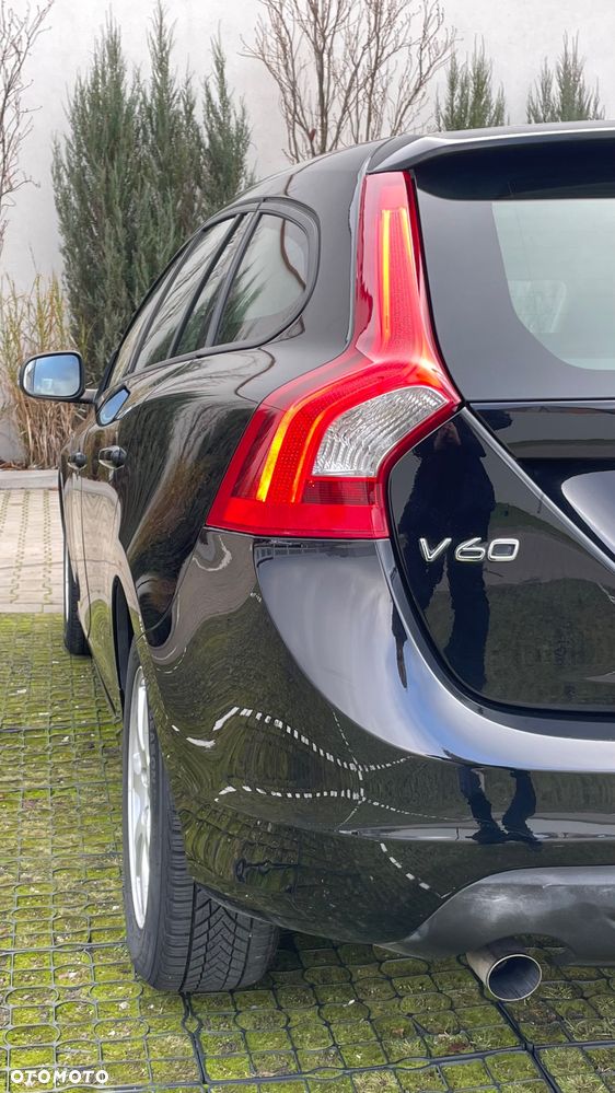 Volvo V60 D2 Geartronic Powershift Kinetic - 17