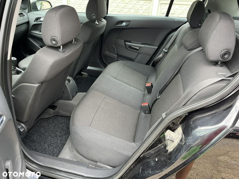 Opel Astra - 24