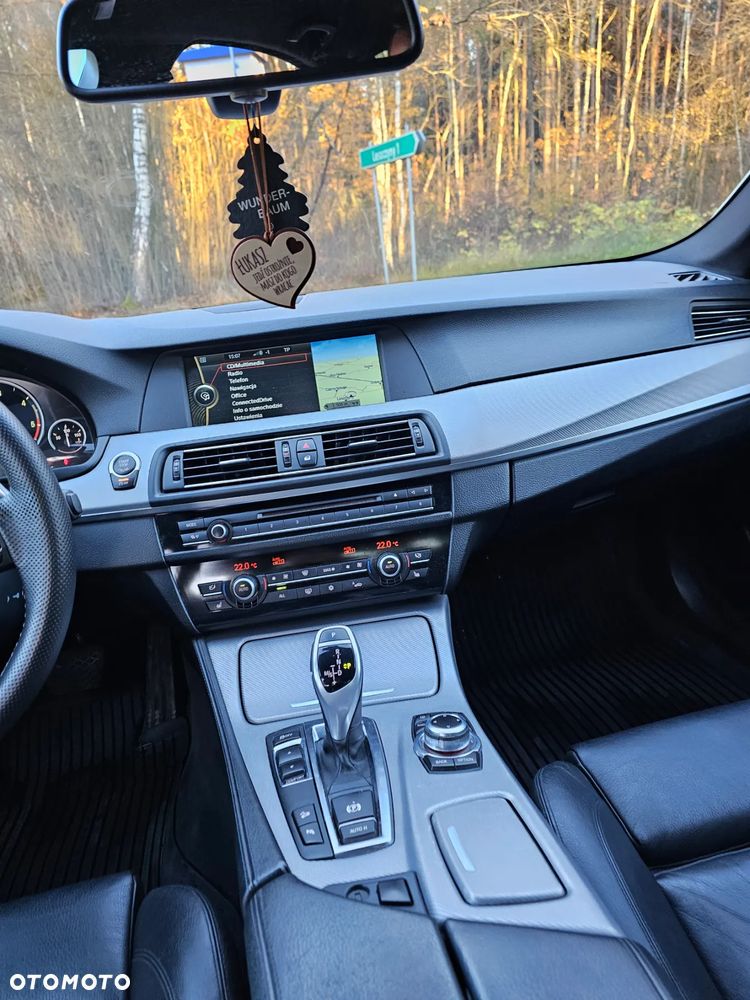 BMW Seria 5 530d xDrive - 31