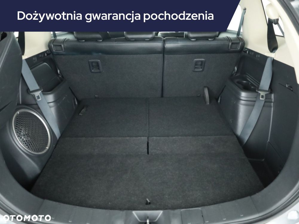 Mitsubishi Outlander - 13