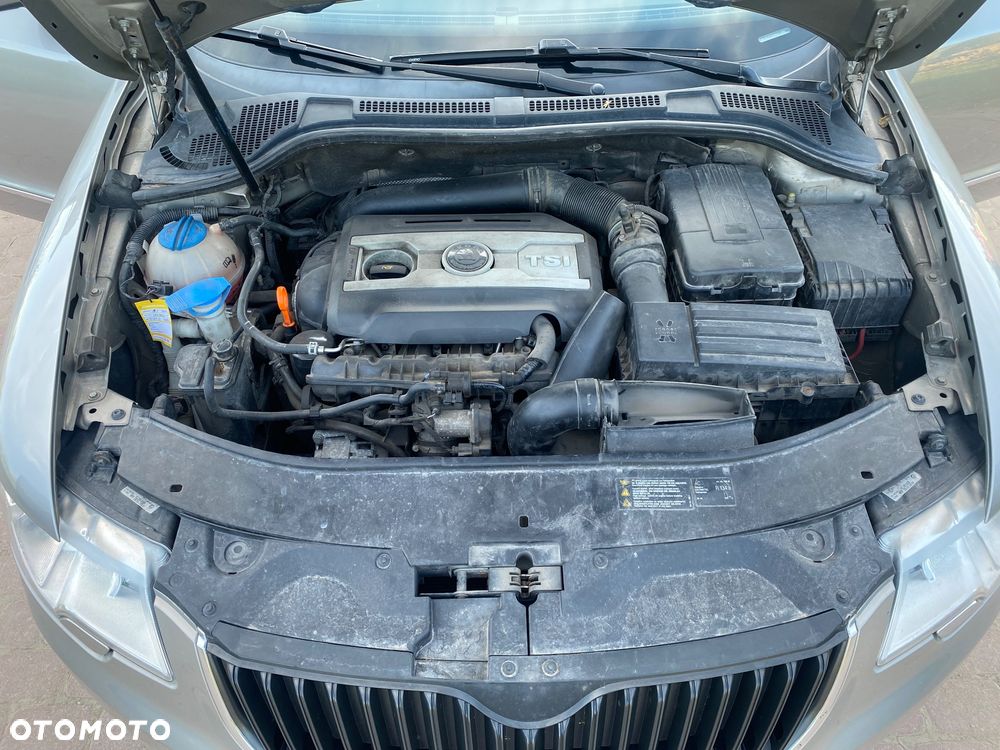 Skoda Superb 1.8 TSI FAMILY - 25