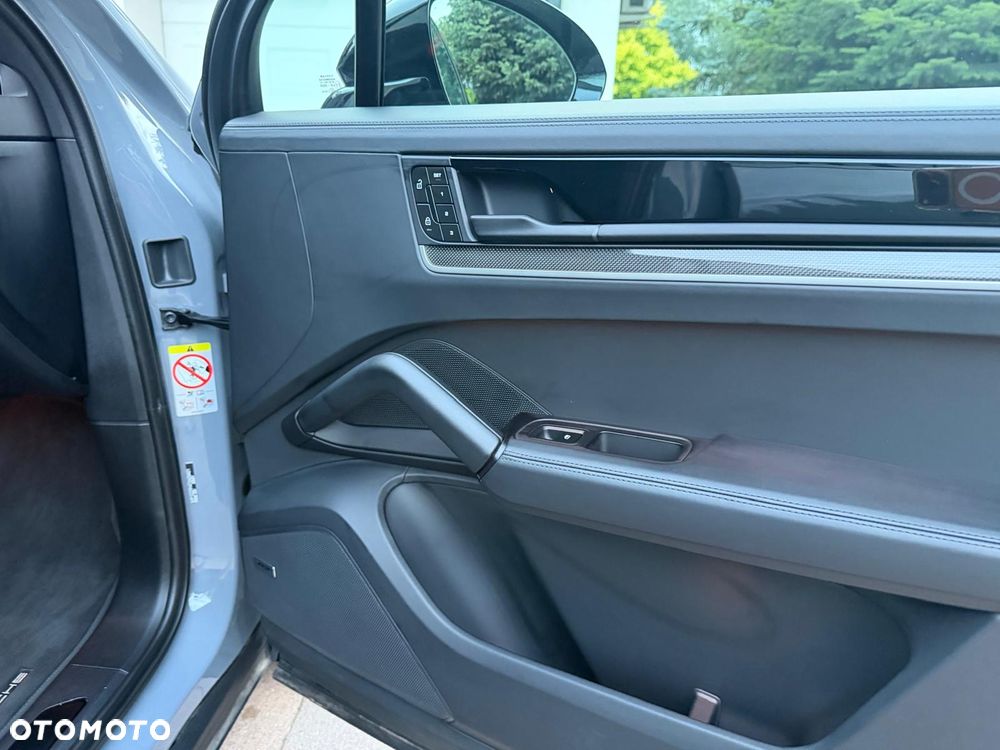 Porsche Cayenne S E-Hybrid Tiptronic S - 35