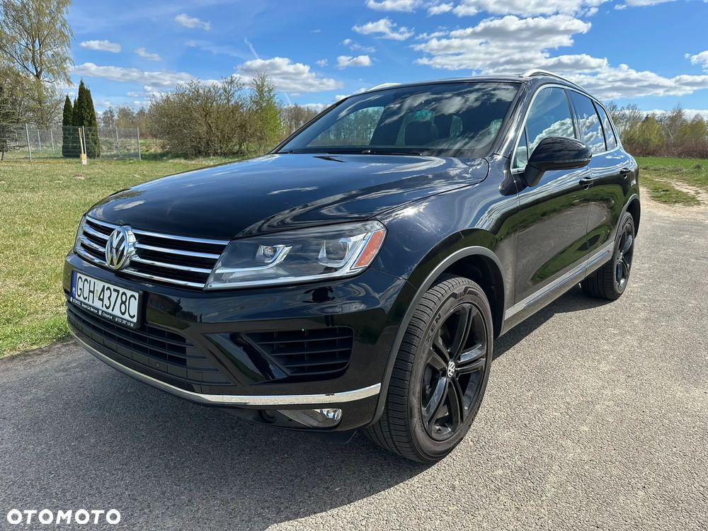 Volkswagen Touareg - 1