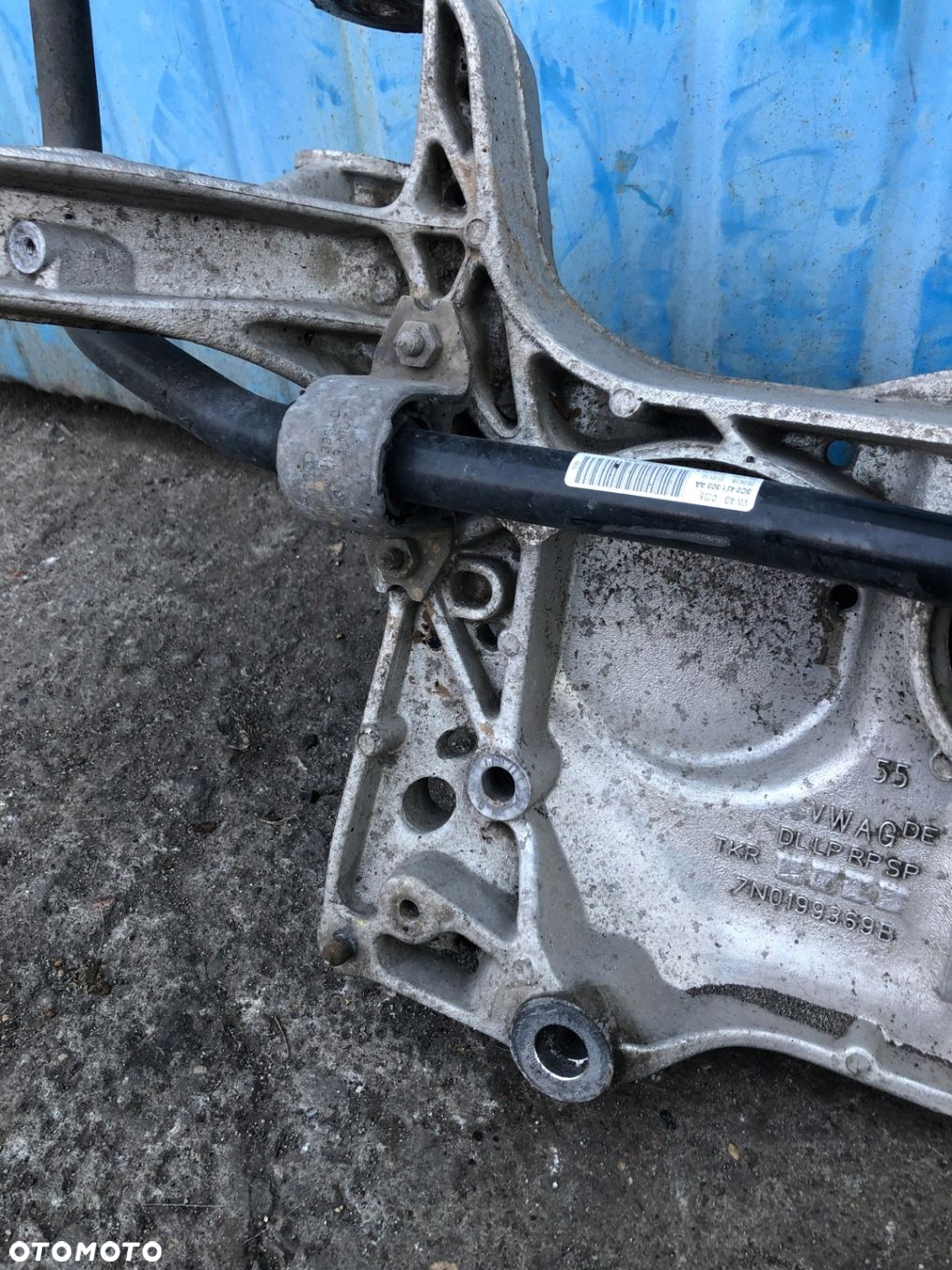 SANKI WÓZEK KOŁYSKA Q3 8U 2.0 TDI 7N0199369B - 5