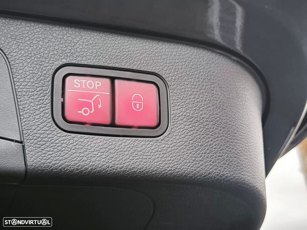 Mercedes-Benz EQC 400 4Matic - 36