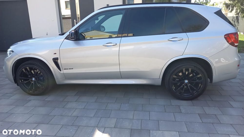 BMW X5 xDrive30d Sport-Aut - 4