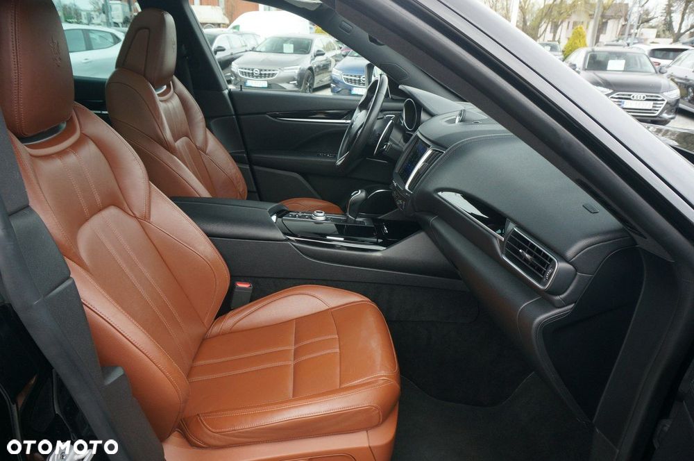 Maserati Levante - 29