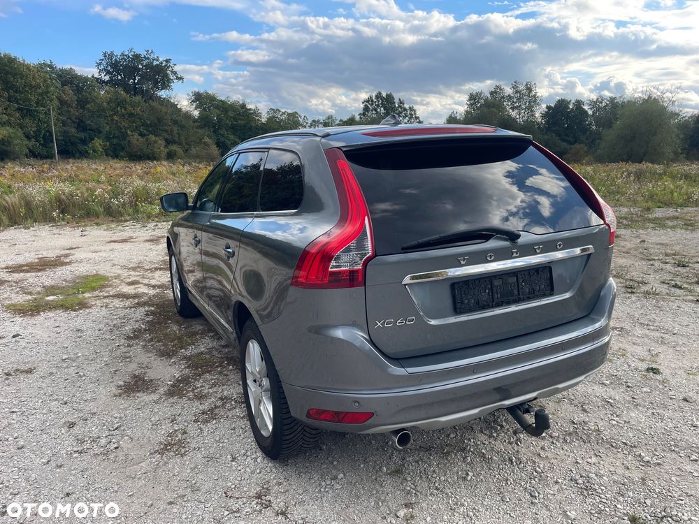 Volvo XC 60 D3 Geartronic Summum - 18