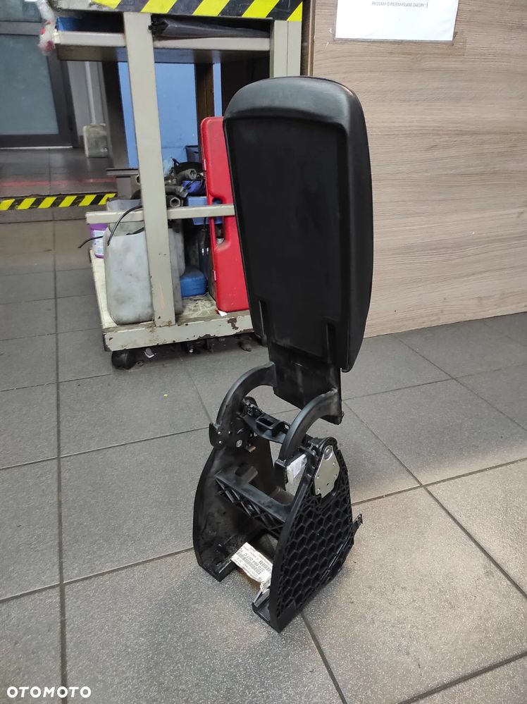 Podłokietnik Skoda SuperB II Skóra - 6