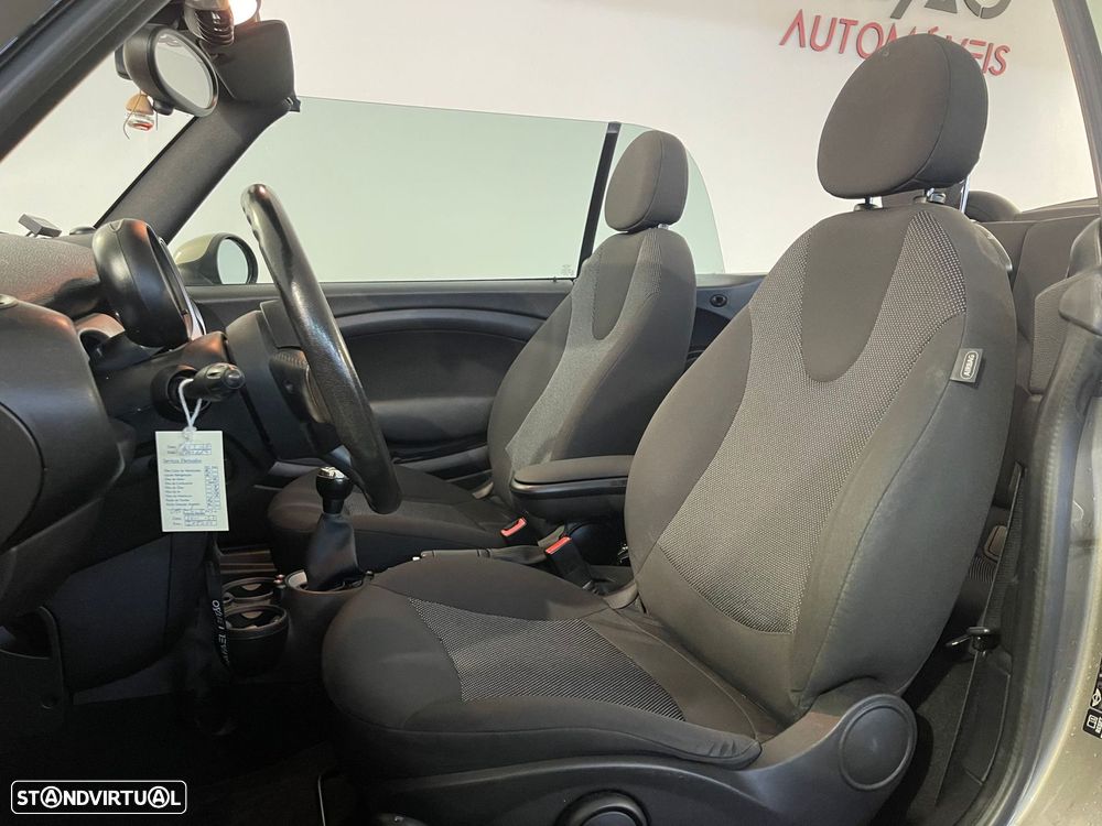 MINI Cabrio Cooper D - 17