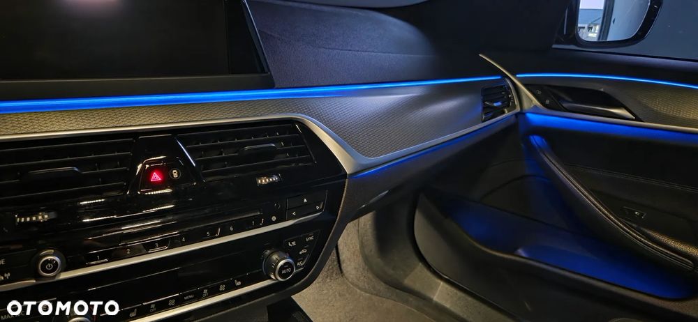 BMW Seria 5 525d M Sport sport - 29