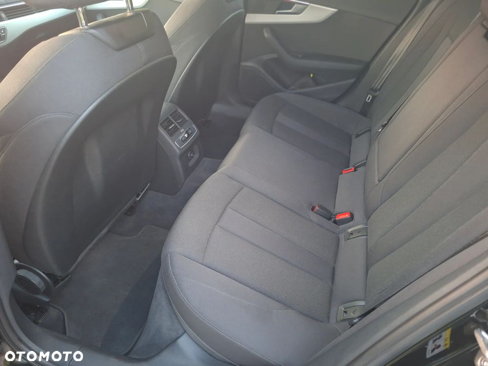 Audi A4 Avant - 19