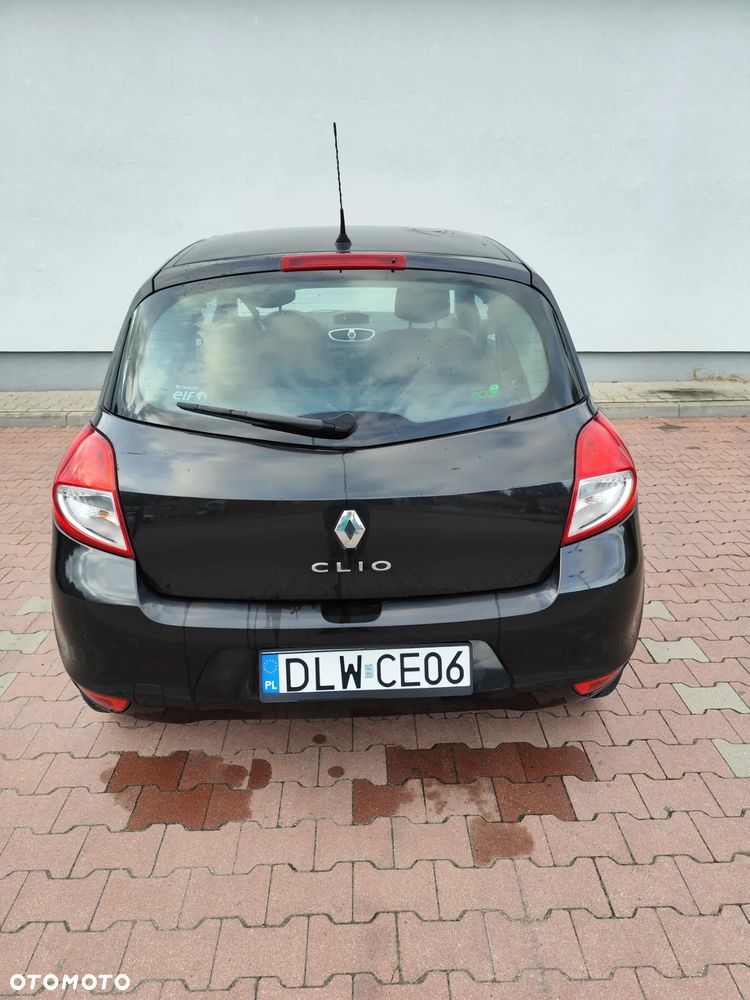 Renault Clio 1.2 16V 75 Dynamique - 7