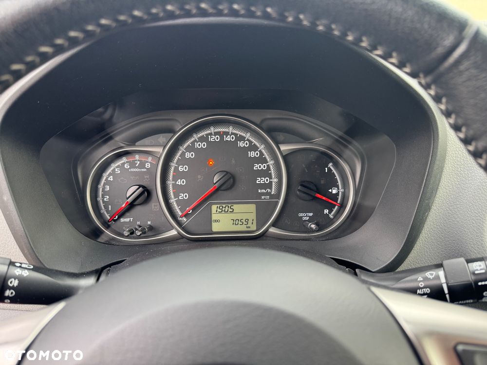 Toyota Yaris - 6