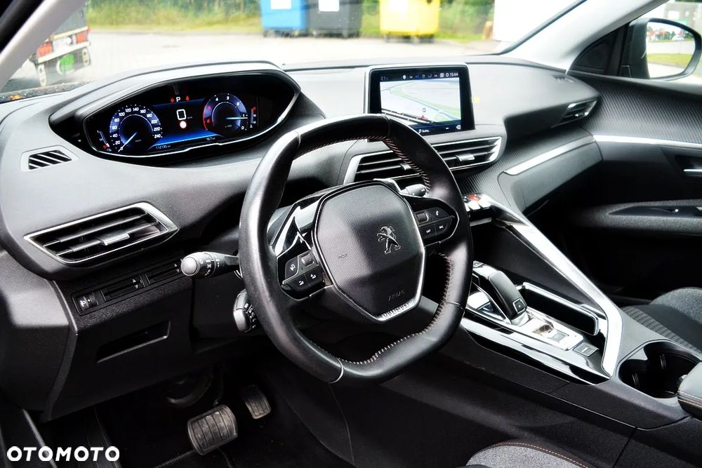 Peugeot 5008 BlueHDi 130 EAT8 Active - 22