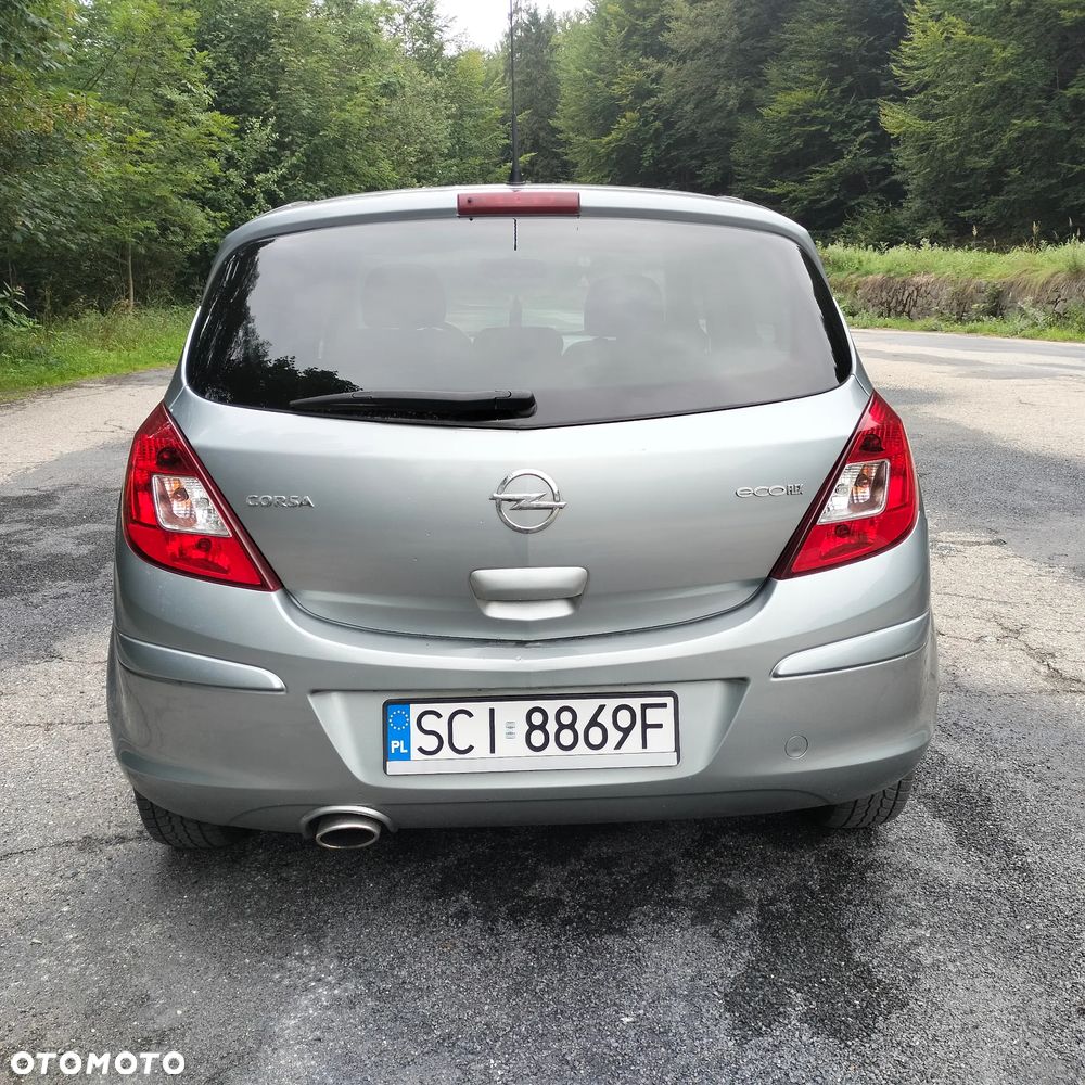 Opel Corsa 1.2 16V Edition 150 - 2