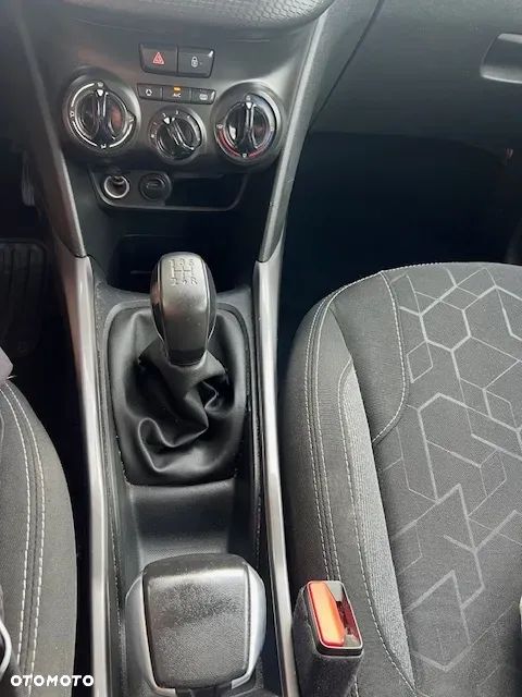 Peugeot 2008 1.5 BlueHDi Active S&S - 21