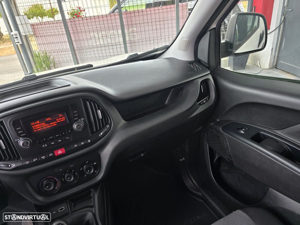 Fiat Doblo 1.6 MJ SX 3L com 2JG - 12