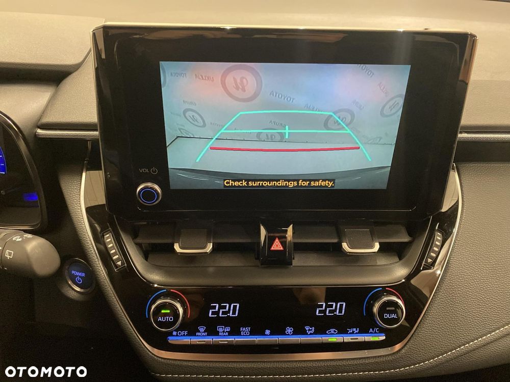 Toyota Corolla 2.0 Hybrid Comfort - 17