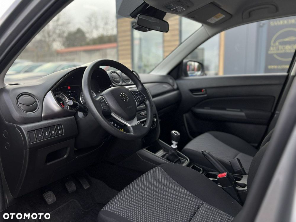Suzuki Vitara - 21