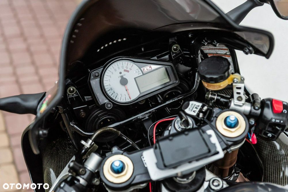 Suzuki GSX-R - 10