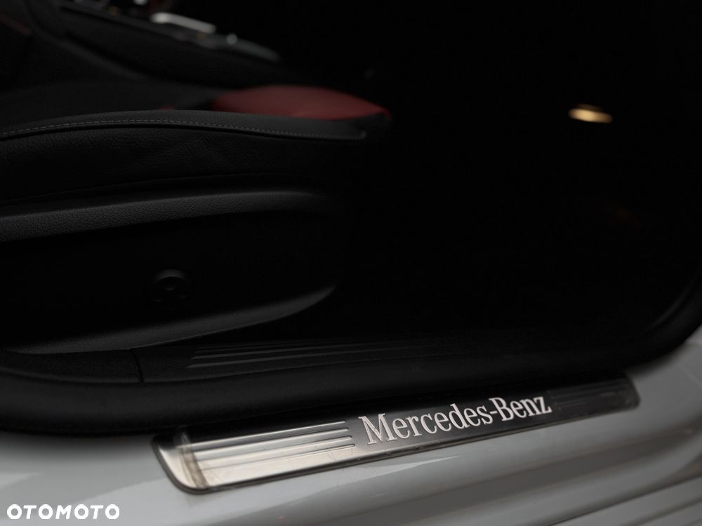 Mercedes-Benz CLA 250 4-Matic Edition 1 7G-DCT - 20