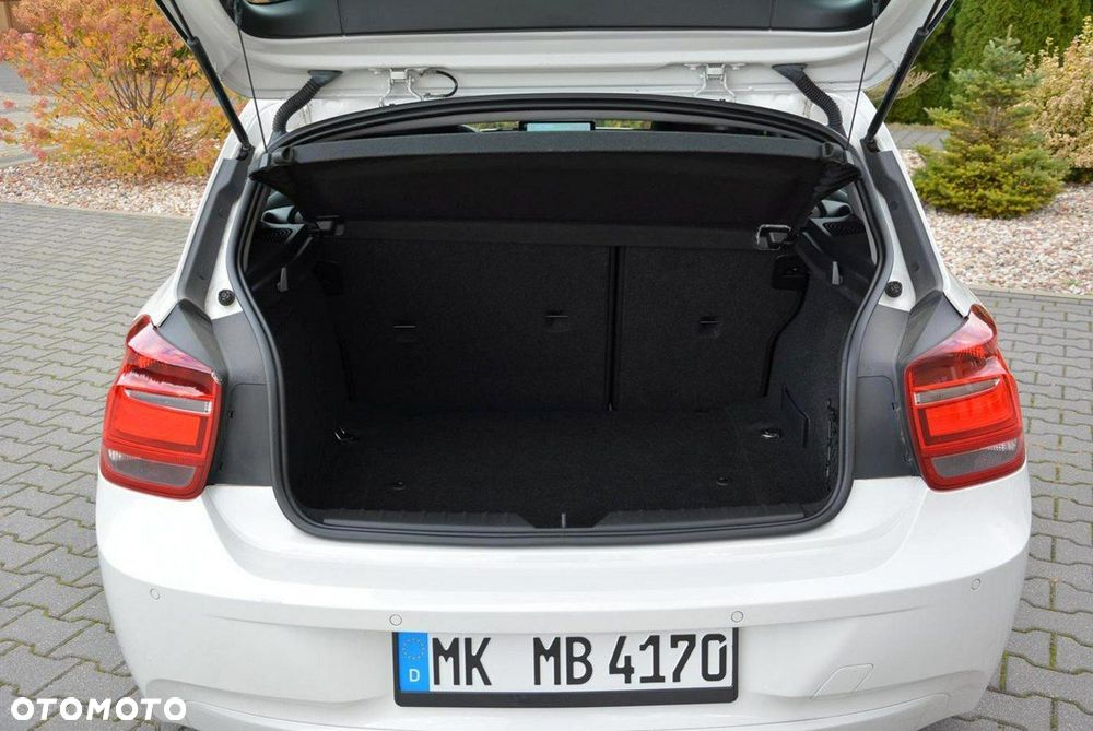 BMW Seria 1 125i Sport-Aut Urban Line - 31