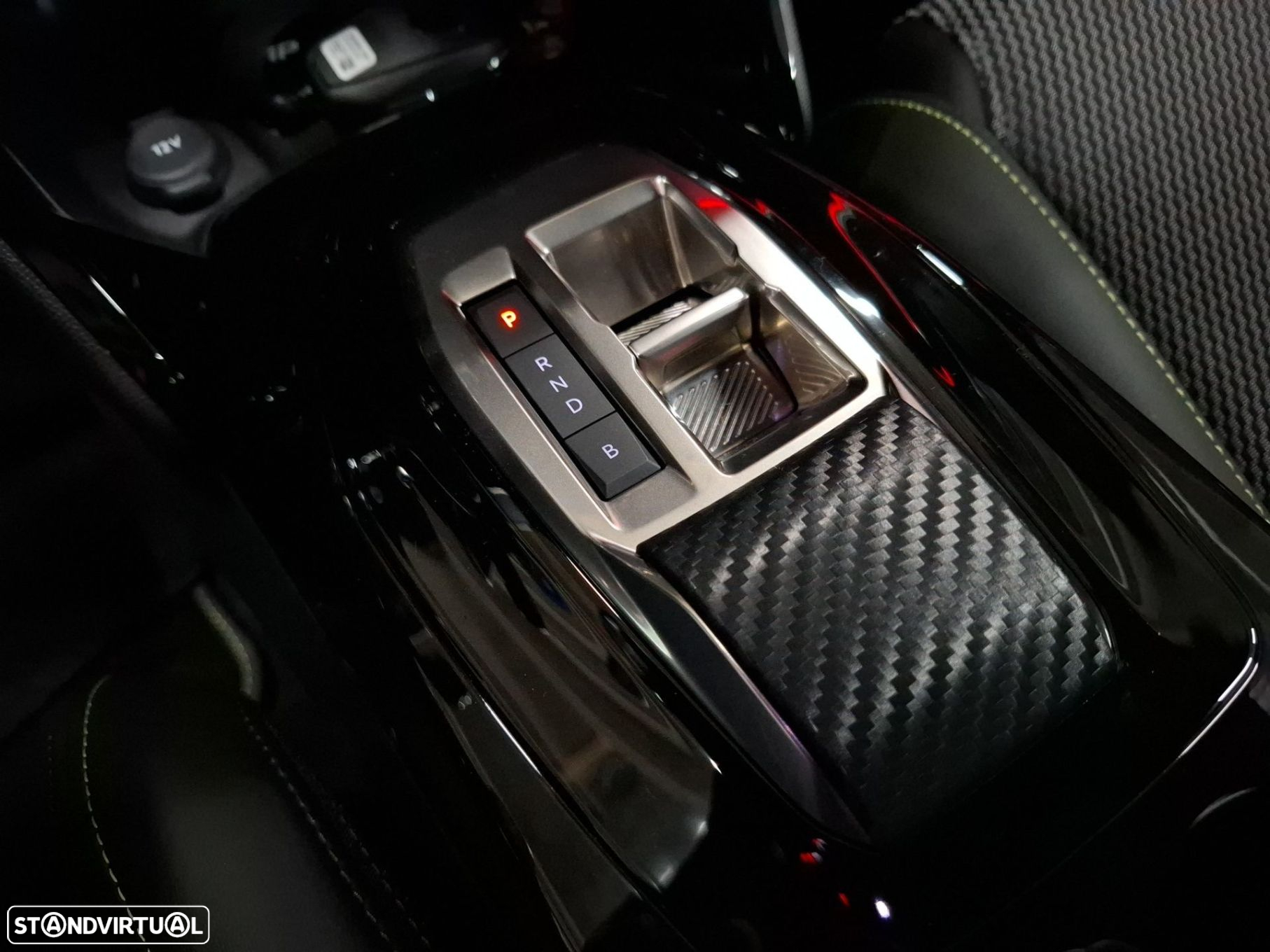 Peugeot e-208 50 kWh GT - 19