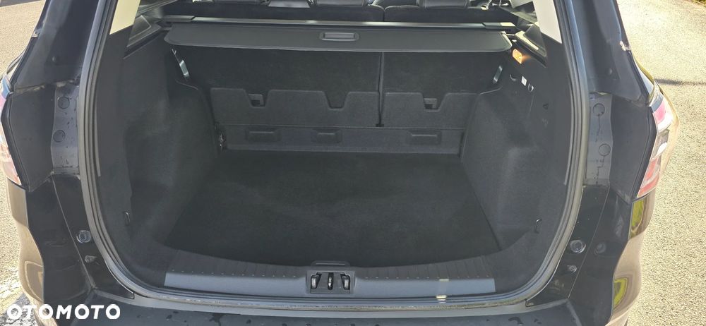 Ford Kuga 2.0 TDCi 4x2 Titanium - 12