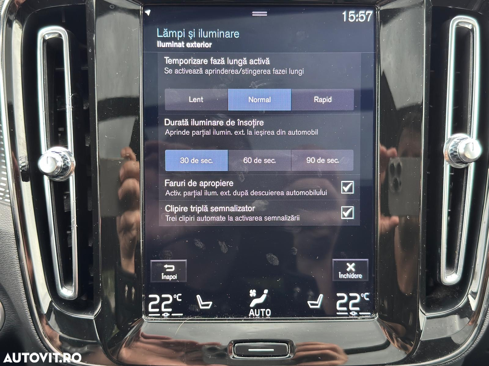 Volvo XC 40 D4 AWD Geartronic R-Design - 27