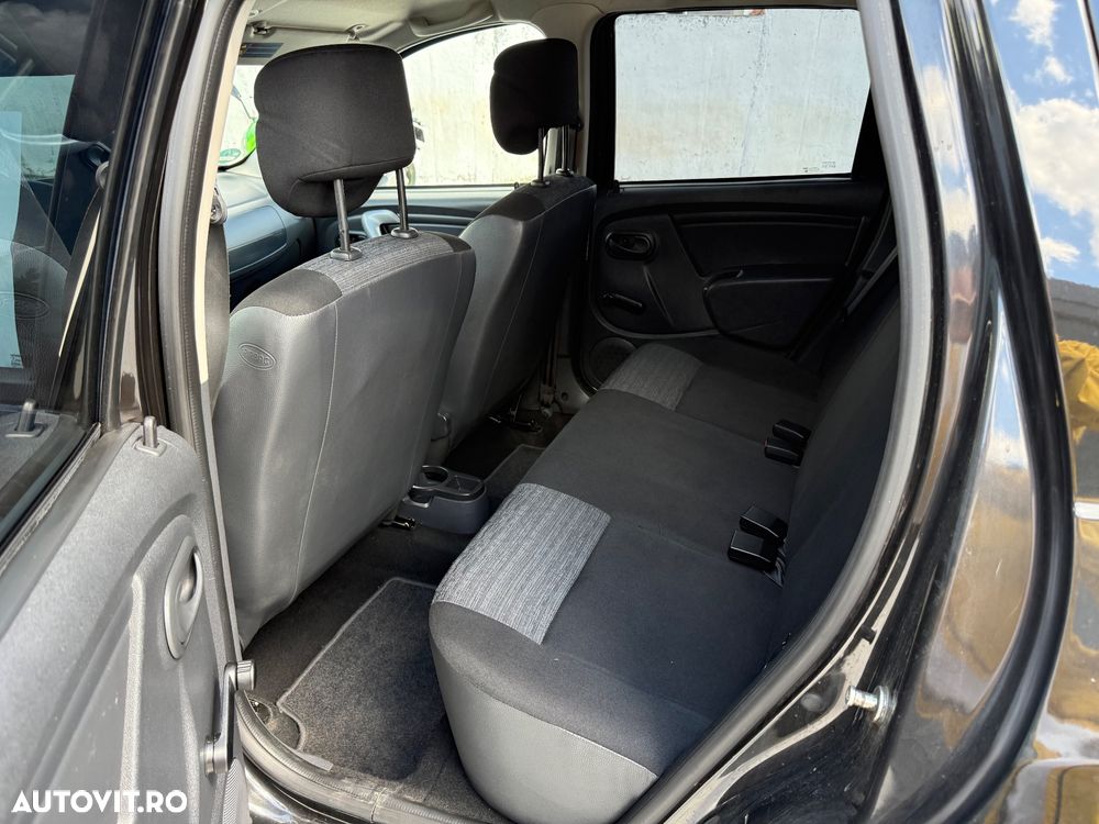 Dacia Duster dCi 110 FAP 4x2 Laureate - 11