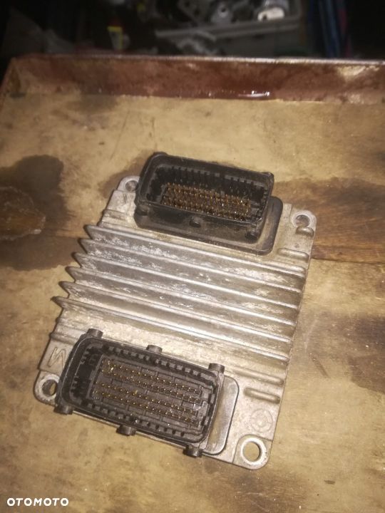 KOMPUTER STEROWNIK SILNIKA ZAFIRA ASTRA II 1.7 DTI ISUZU - 1