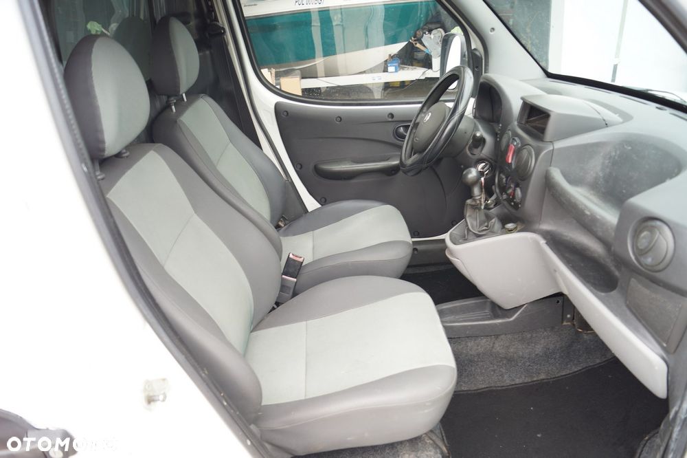 Fiat Doblo - 22