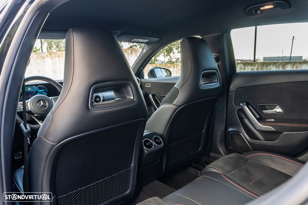 Mercedes-Benz A 180 AMG Line - 22