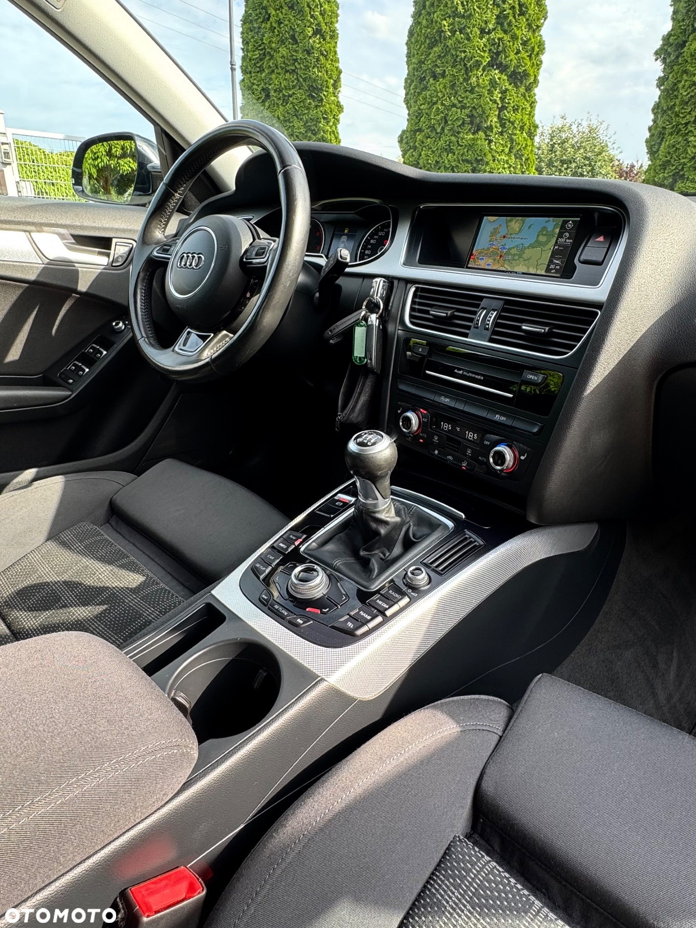 Audi A4 Avant 2.0 TDI DPF clean diesel S line Sportpaket - 10