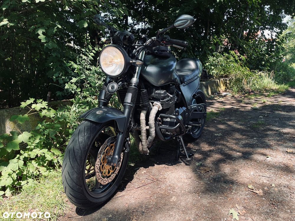 Kawasaki ZR - 6