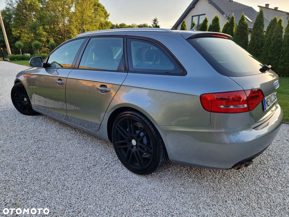 Audi A4 Avant 2.0 TDI DPF Ambiente - 29