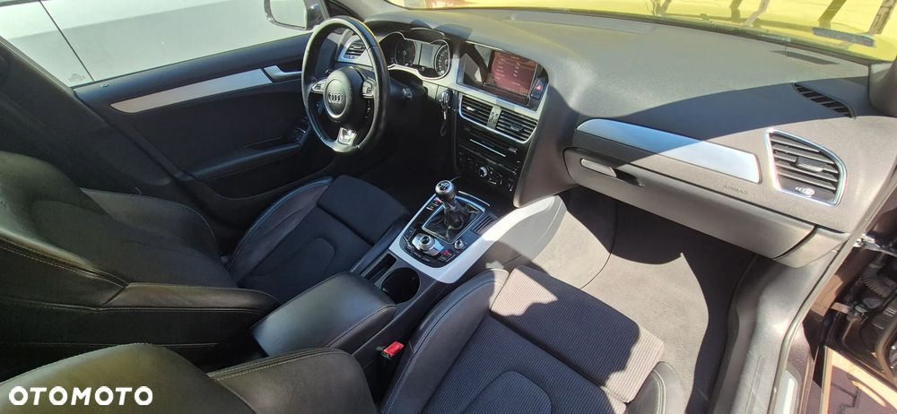 Audi A4 Avant 2.0 TDI DPF S line Sportpaket - 9