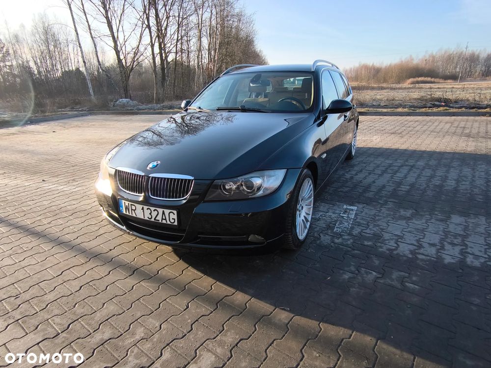BMW Seria 3 330xi - 37
