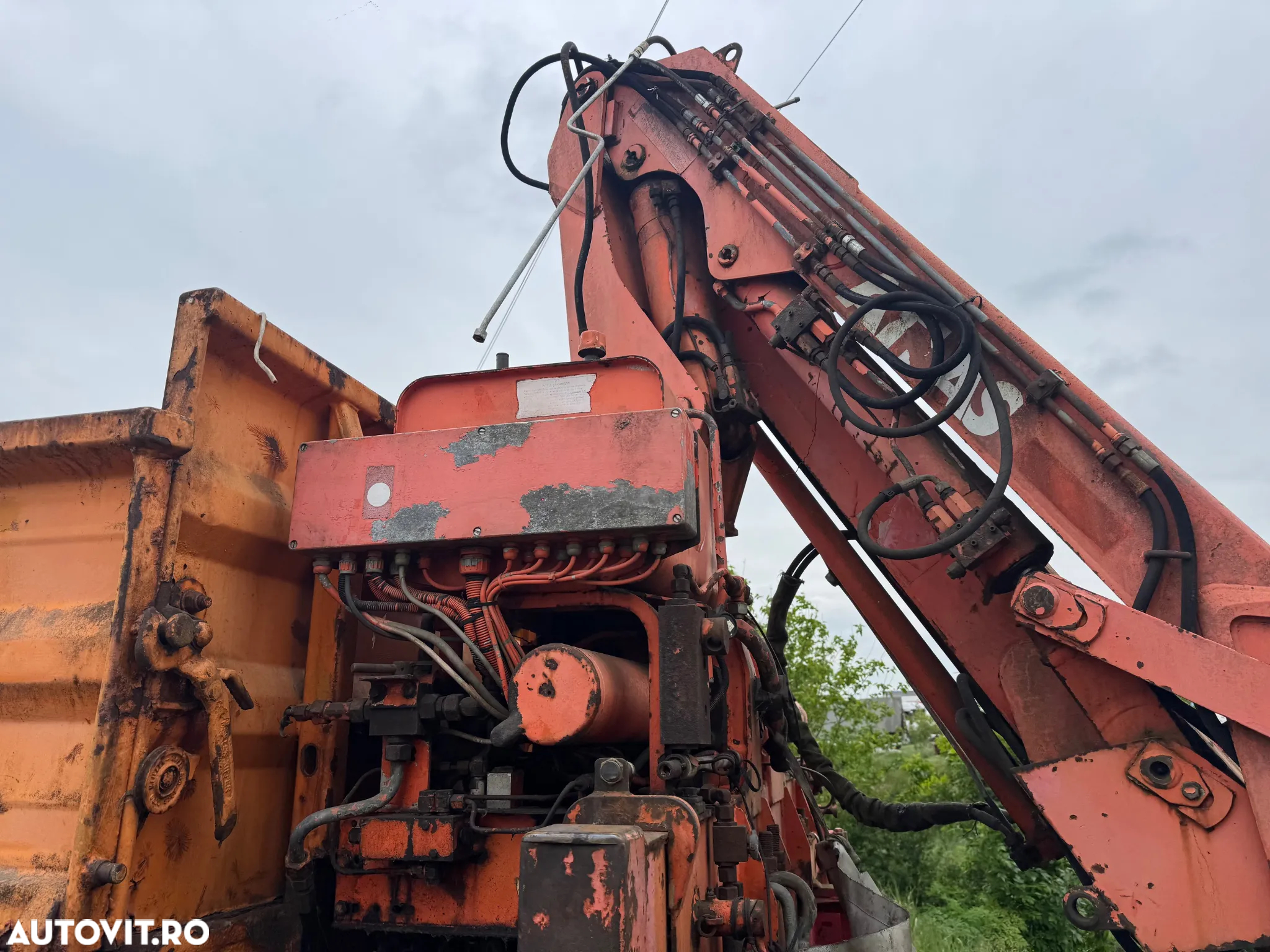 MACARA Atlas Montaj Sasiu : Compacta cu garare  / stare buna de functionare - 5