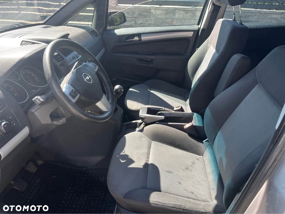 Opel Zafira 1.9 CDTI Enjoy - 3