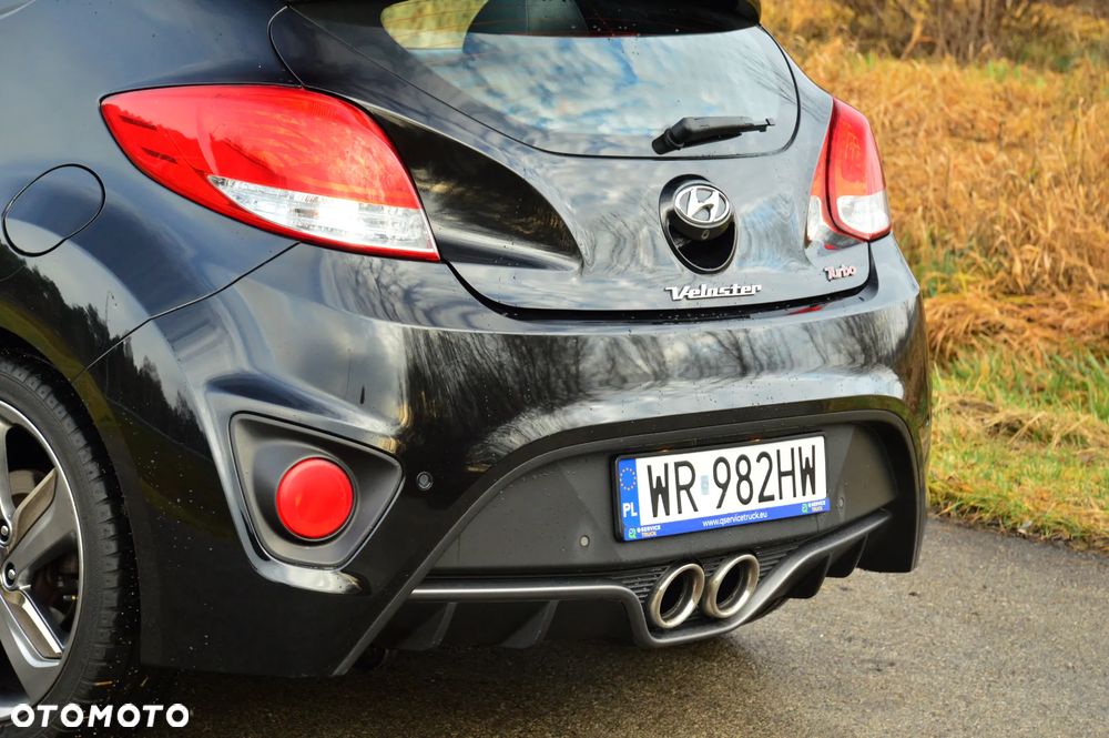 Hyundai Veloster - 19