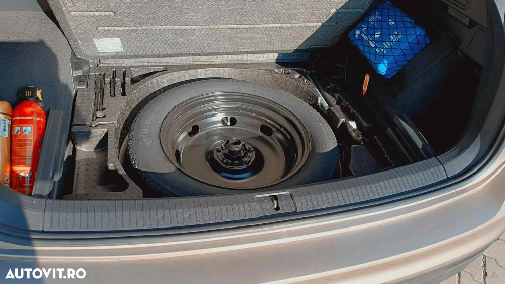 Volkswagen Tiguan - 13