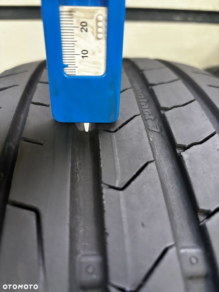 Opony letnie Continental PremiumContact 7 - 215/65R17 - 2