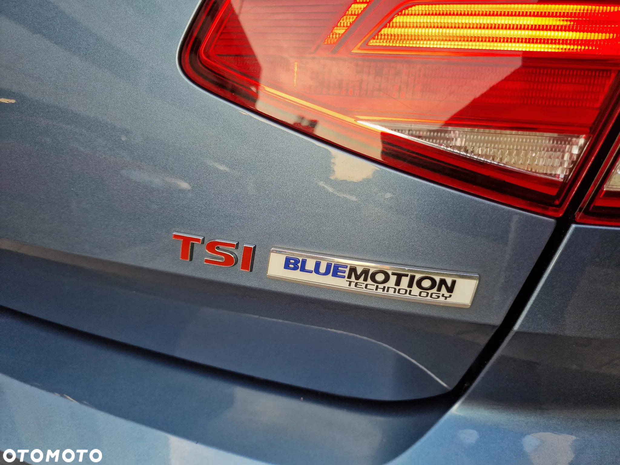 Volkswagen Passat 1.8 TSI BMT Comfortline - 36