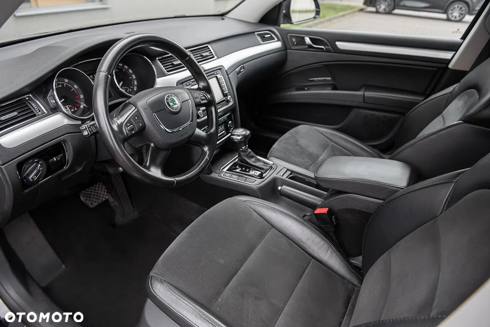 Skoda Superb 3.6 FSI 4x4 Elegance DSG - 16