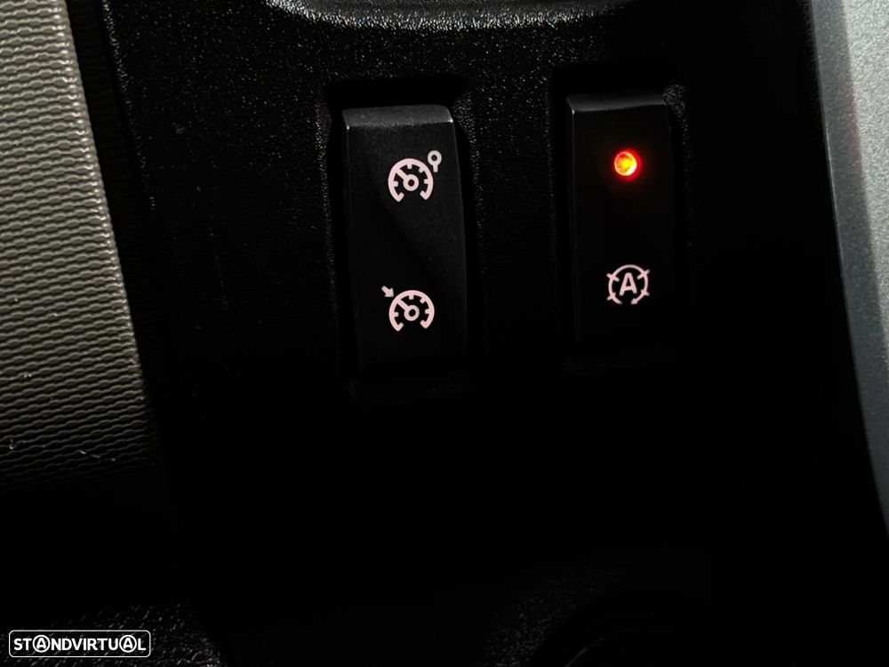 Renault Trafic 1.6 dCi L2H1 1.2T SS - 26