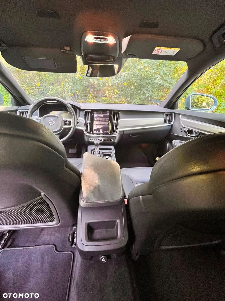 Volvo V90 D4 Momentum - 21