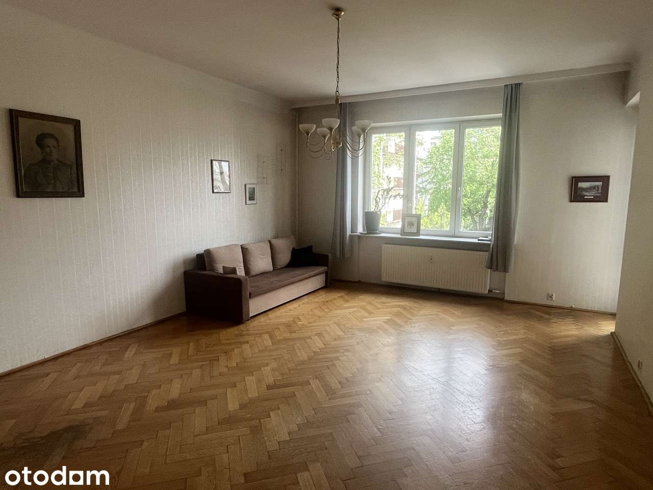 Przestronne mieszkanie z balkonem (3 nieprzechodnie pokoje)